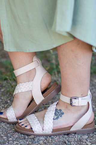 Sylvie Sandal~ Very G