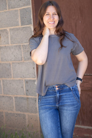 Corrin Exposed Seam Top- Charcoal