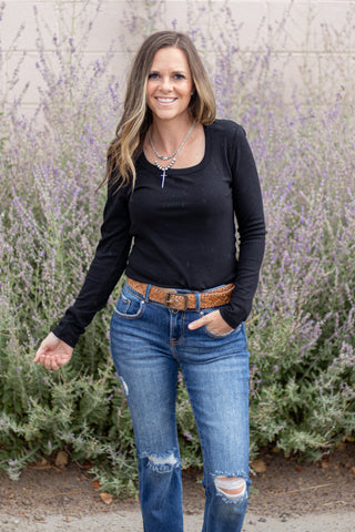 Elevated Scoop LS Tee - Black