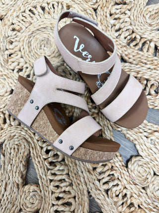 Casper Wedge Sandal- Blush~ Very G