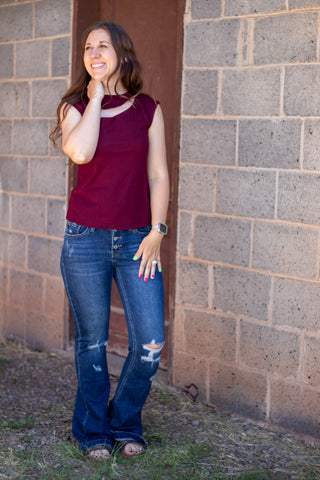 Iris Cutout Sleeveless Top