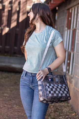 Junia Basic Tee- Olive