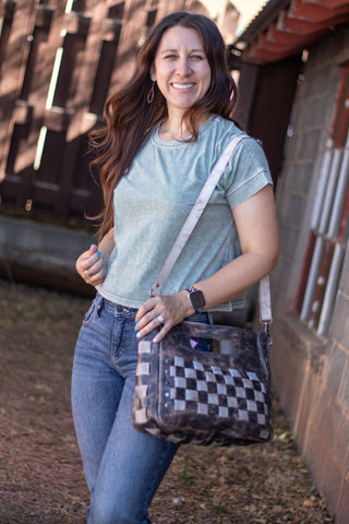 Junia Basic Tee- Olive