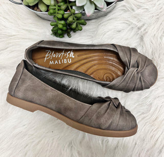 Emily Flat~ Blowfish
