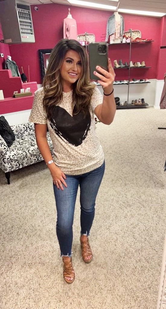 Black Heart Leopard Tee