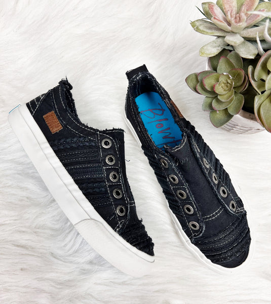 Parlane Sneaker- Black~ Blowfish