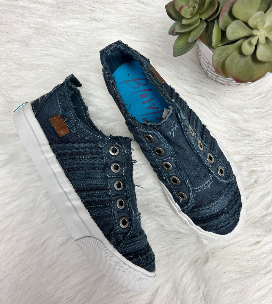 Parlane Sneaker- Bento Blue~ Blowfish