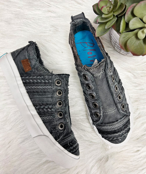 Parlane Sneaker- Graphite~ Blowfish