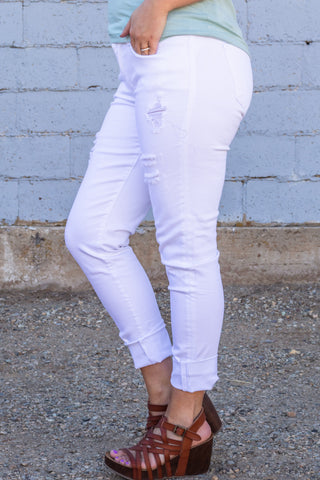 Maizey White Skinny Jean